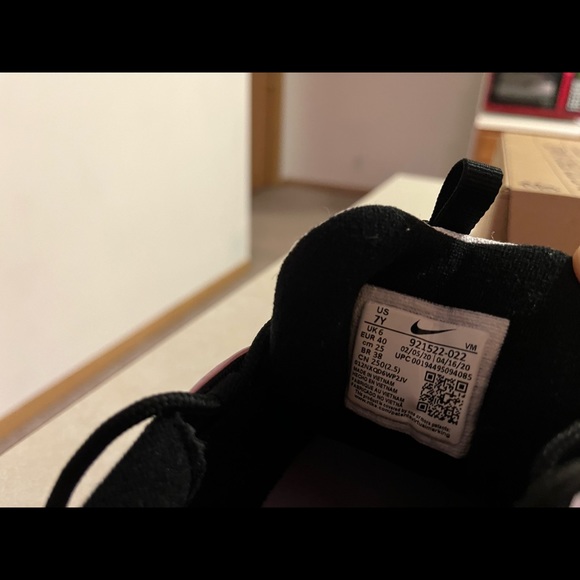 Nike Air Max 97 "Black/White/Light Arctic Pink/Dark Sulfur” size 7 - Picture 2 of 5